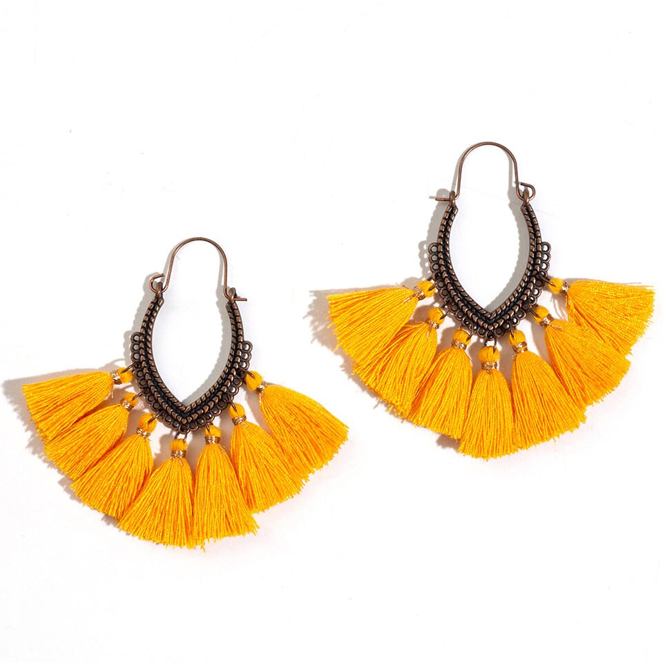 Aretes bohemios con flecos estilo vintage