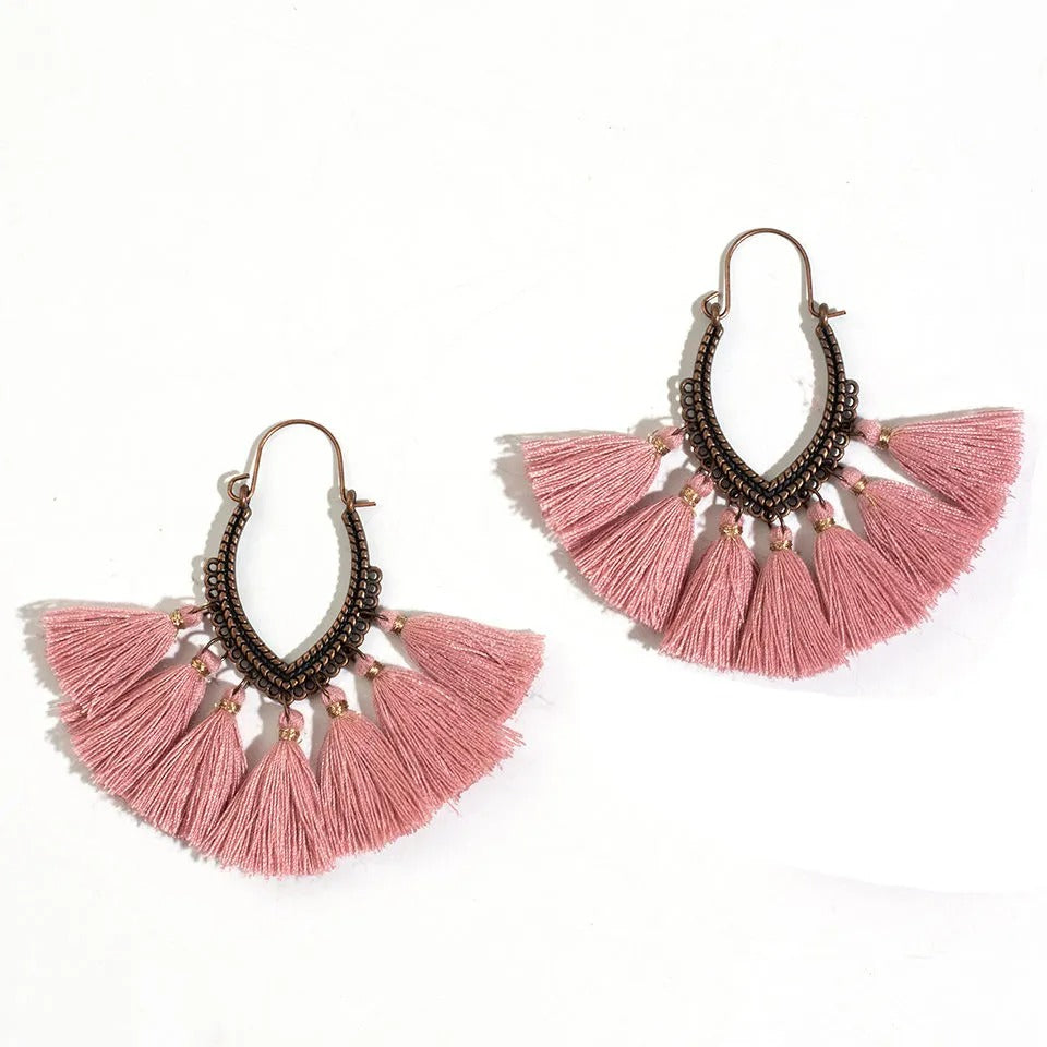 Aretes bohemios con flecos estilo vintage