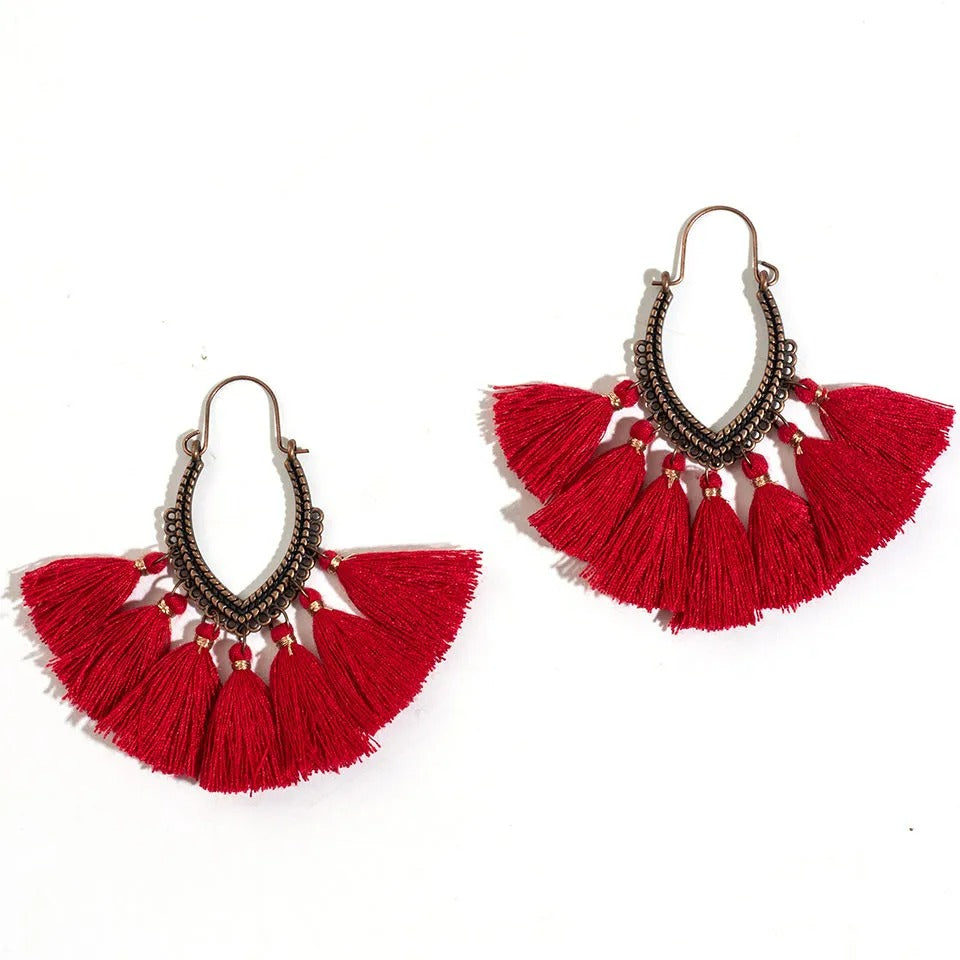 Aretes bohemios con flecos estilo vintage